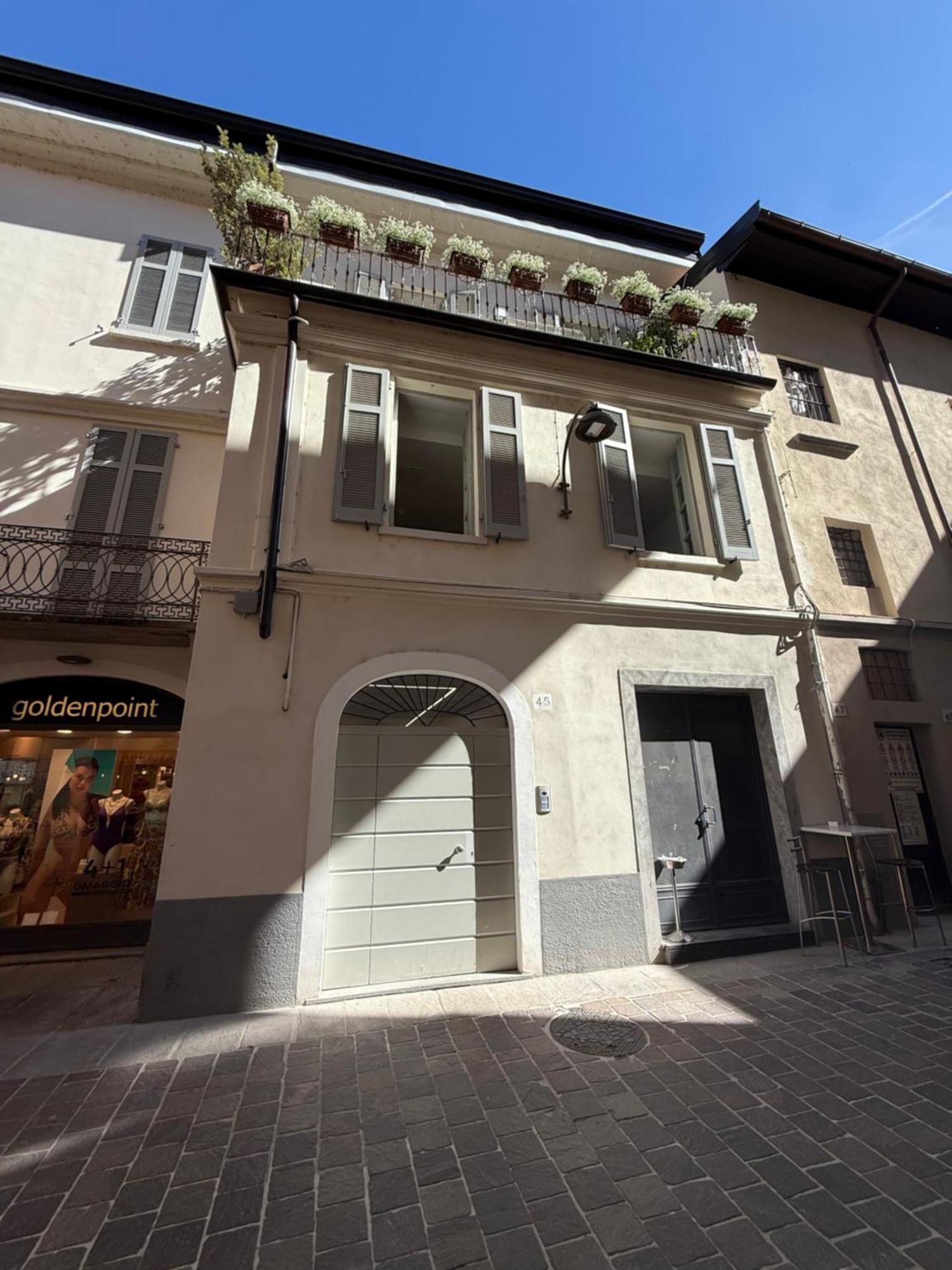 Elegant In The Center Of Appartamento *